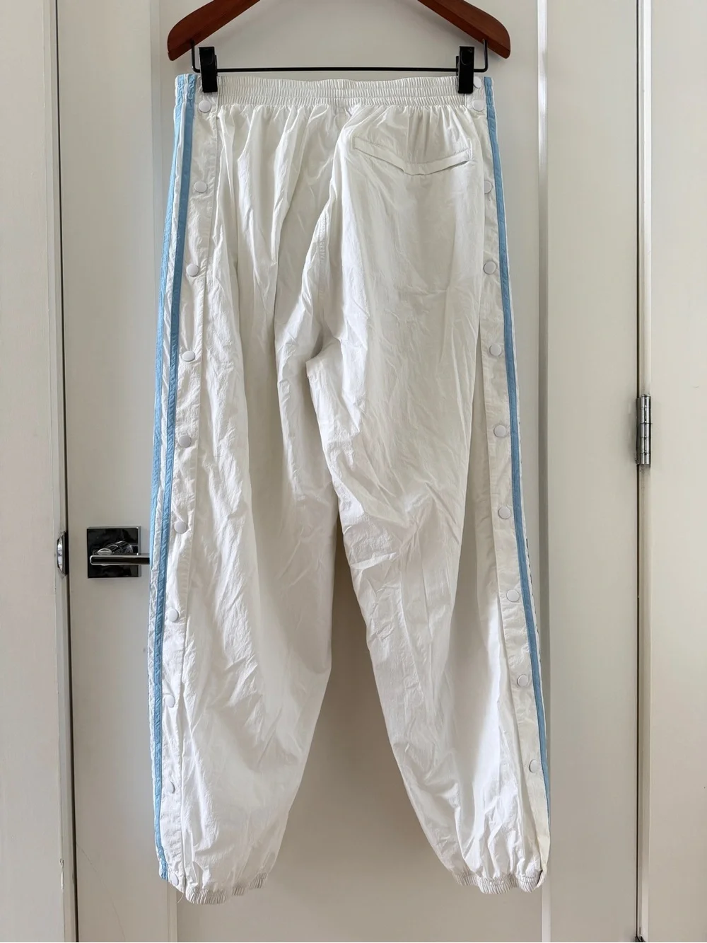 Adidas Krooked Sweatpants Parachute White/Carolina Blue Size L